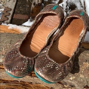 Tieks size 8 flats woman’s Wild Cooper